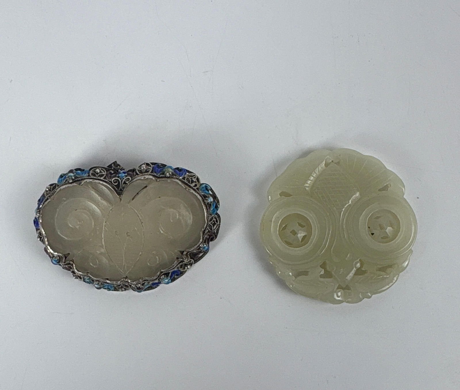 LOT OF TWO ANTIQUE CHINESE CARVED JADE AND ENAMEL SILVER JEWELRY PIECES (1 of 7)