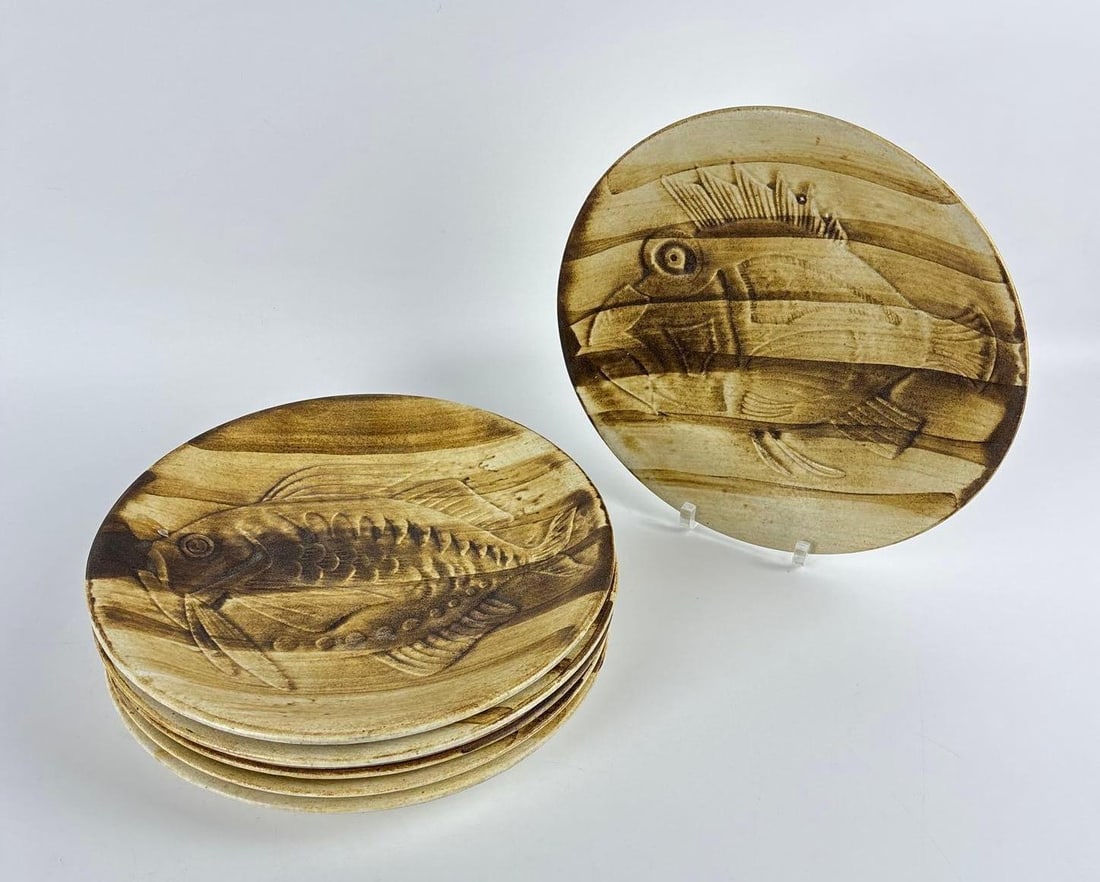 RARE SIX FRENCH FAUX BOIS FISH MOTIF PLATES SIGNED LONGCHAMP (1 of 9)