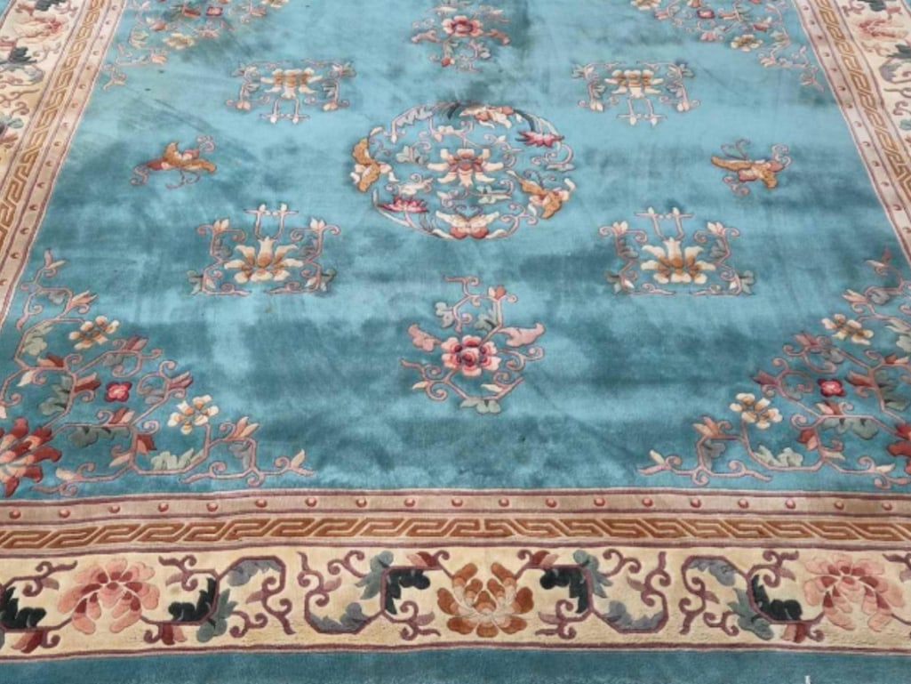 VINTAGE CHINESE DECO SCULPTED WOOL RUG SQUARE AQUA TURQUOISE PASTORAL FLORAL: *Vintage hand-tufted/hand-hooked Chinese rug features a thick, plush pile, a striking aqua or turquoise field, and deeply sculpted, traditional floral motifs in pastel colors. Dimensions: 8'9" x 8'7"