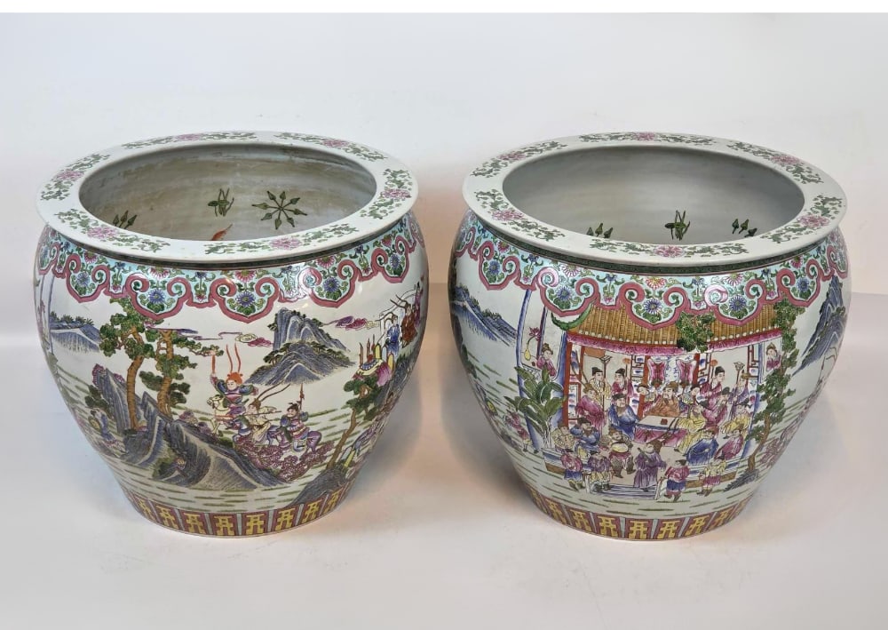 PAIR LARGE VINTAGE CHINESE FAMILLE ROSE PORCELAIN BATTLE SCENE FISH BOWLS (1 of 16)