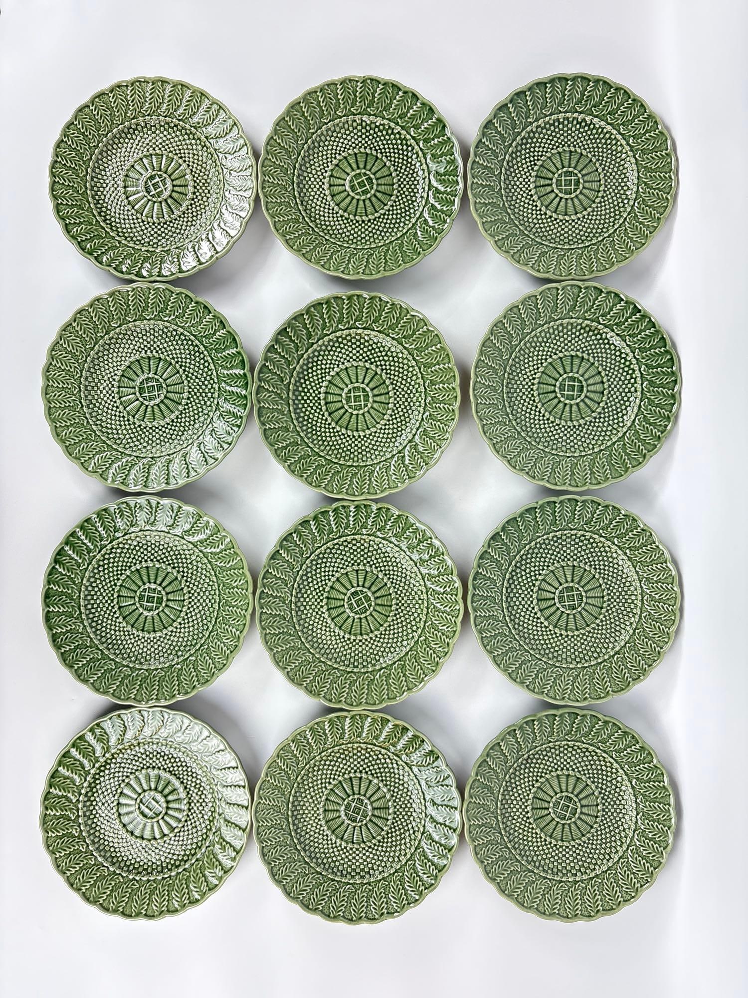 SET OF 12 BORDALLO PINHEIRO BASKETWEAVE GREEN SALAD PLATES (1 of 5)