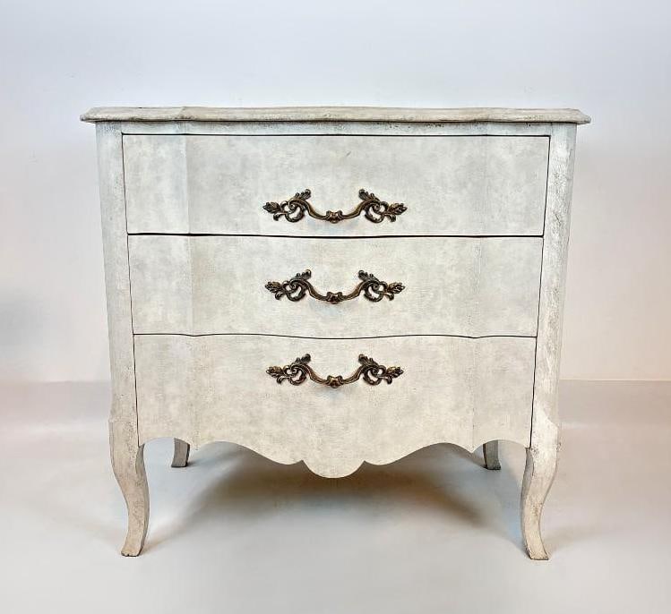 VINTAGE WIDDICOMB LOUIS XV STYLE HAND PAINTED 3 DRAWER CHEST (1 of 8)