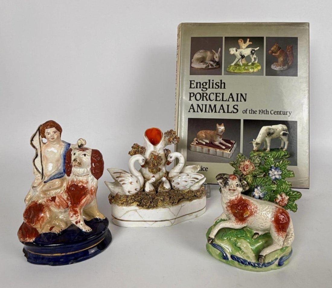 19TH CENTURY STAFFORDSHIRE PORCELAIN FIGURINE TRIO WITH BOOK (1 of 20)