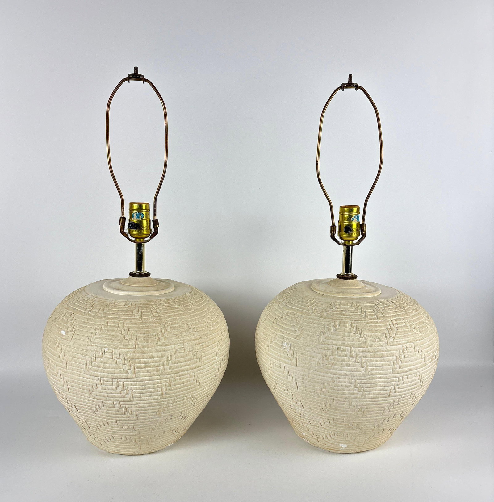 PAIR OF VINTAGE ALSY POST MODERN TEXTURED PLASTER TABLE LAMPS (1 of 7)