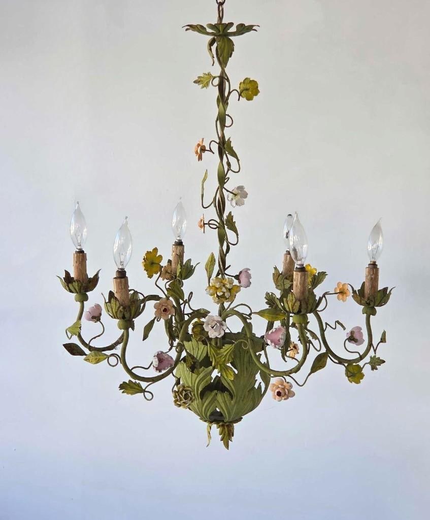 ITALIAN STYLE TOLE FLORAL MOTIF ELECTRIC SIX LITE CHANDELIER (1 of 16)
