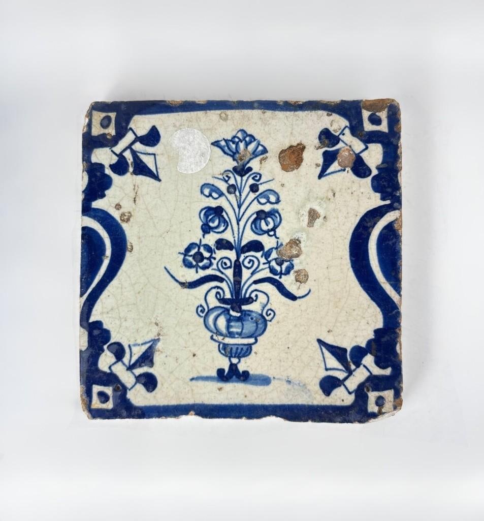 ANTIQUE DELFT BLUE AND WHITE FLORAL POTTERY TILE (1 of 5)