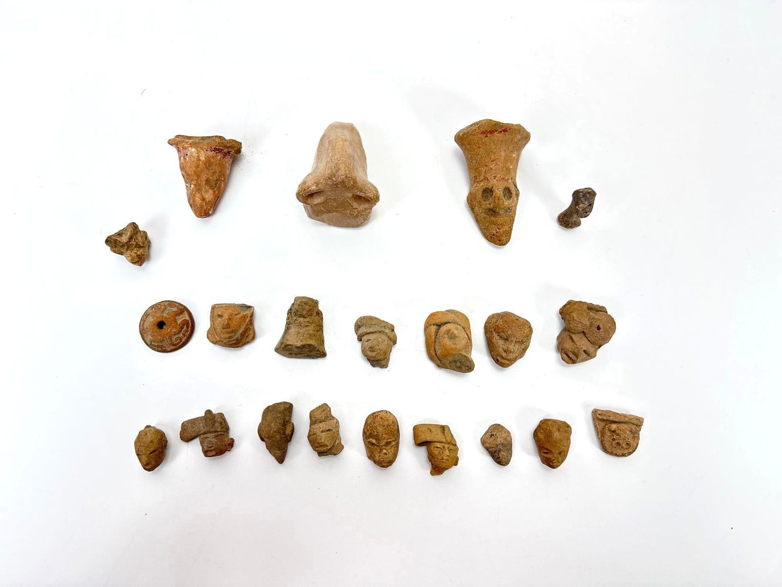 COLLECTION OF PRE-COLUMBIAN EARTHENWARE POTTERY FRAGMENTS AND ARTIFACTS (1 of 11)