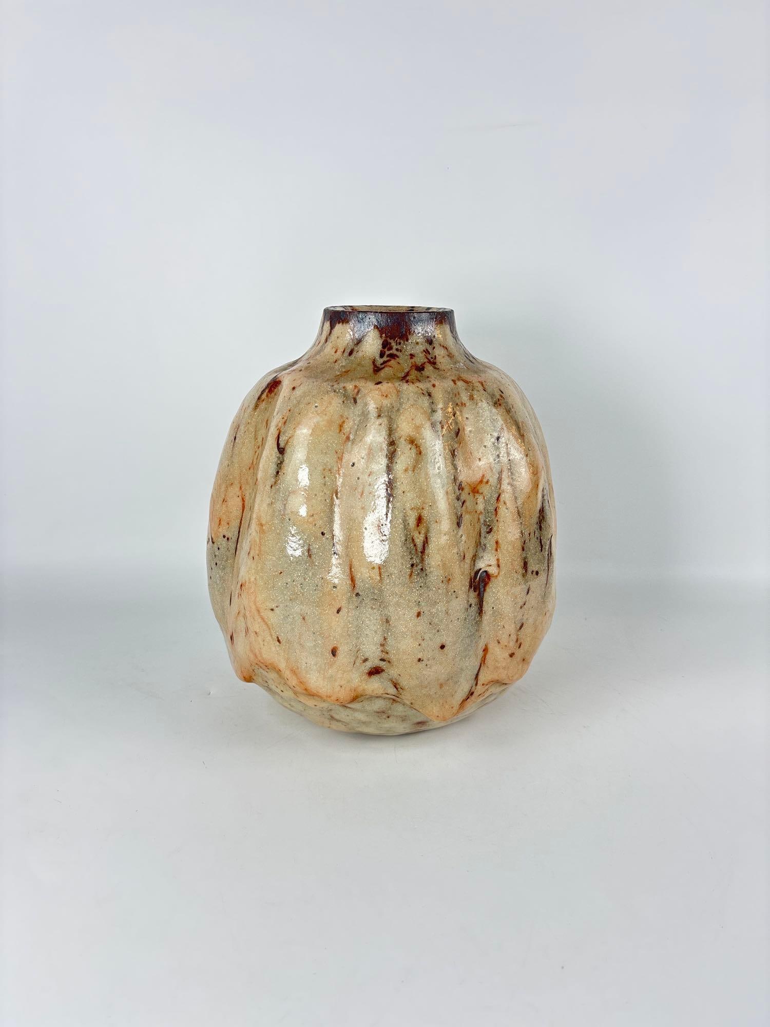 STUDIO POTTERY SIGNED LARGE VINTAGE GLAZED GOURD SHAPE POTTERY VESSEL (1 of 9)