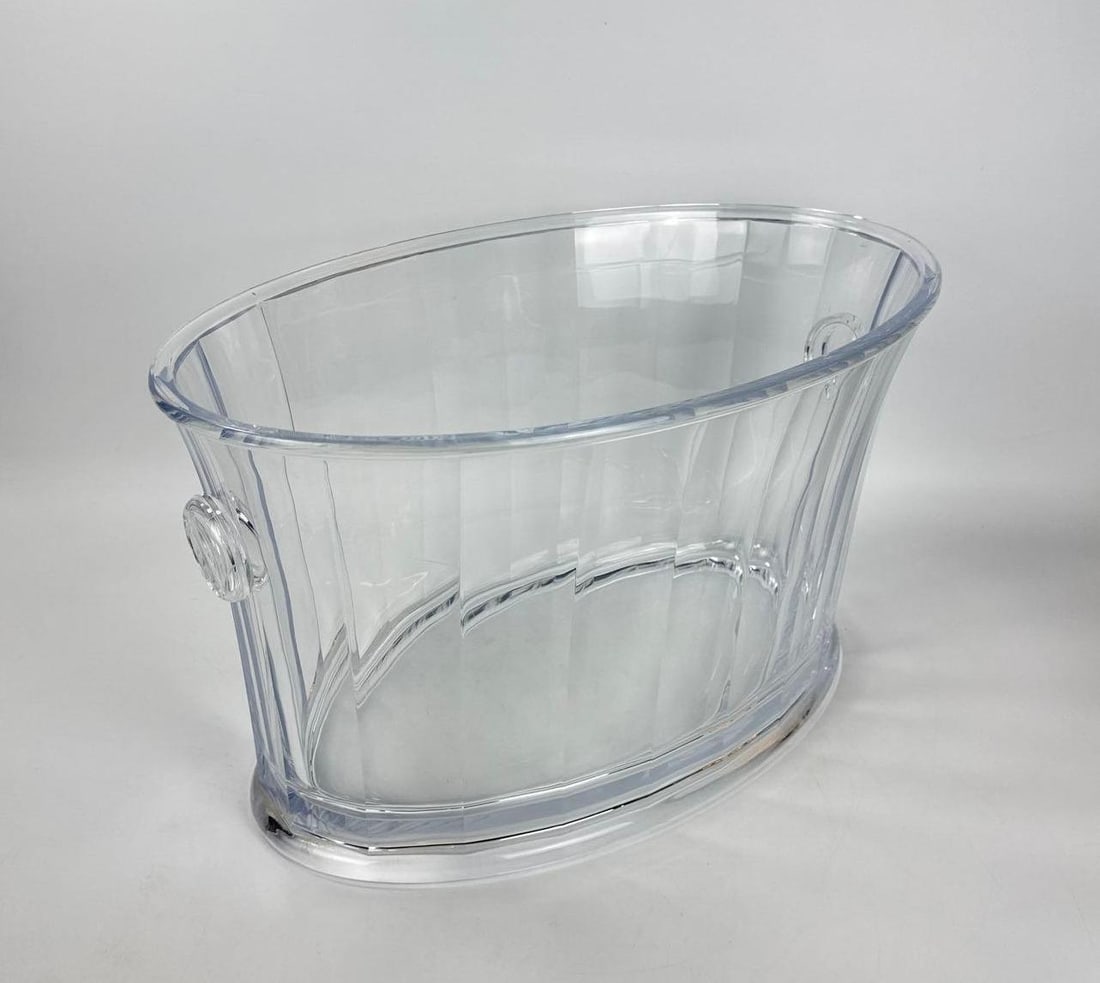 VINTAGE ART DECO ACRYLIC OVAL FLUTED CHAMPAGNE COOLER ICE BUCKET WINE CHILLER: Large transparent acrylic entertaining vessel with a vertical ribbed body, oval silhouette, and integrated side handles for chilling wine, champagne, and beverages. Approximate Dimensions: 11.5”