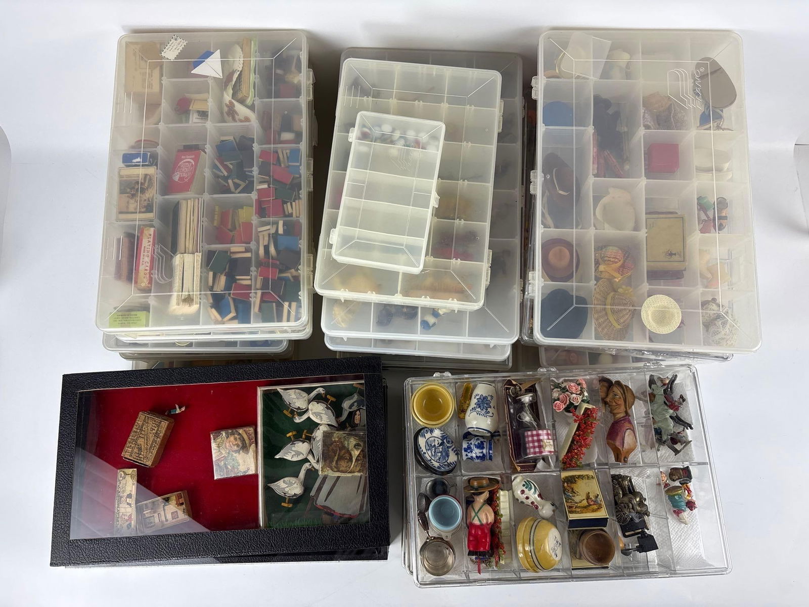 MASSIVE LOT - VINTAGE "TREASURE TRUNK" MINIATURES & CURIOSITY ARCHIVE (1,000+ PCS): Massive assortment includes: Figural Miniatures: Small animals, people, and characters. Object Charms: Tiny tools, household items, and nature-themed pieces. Artisan Components: Colorful beads, g
