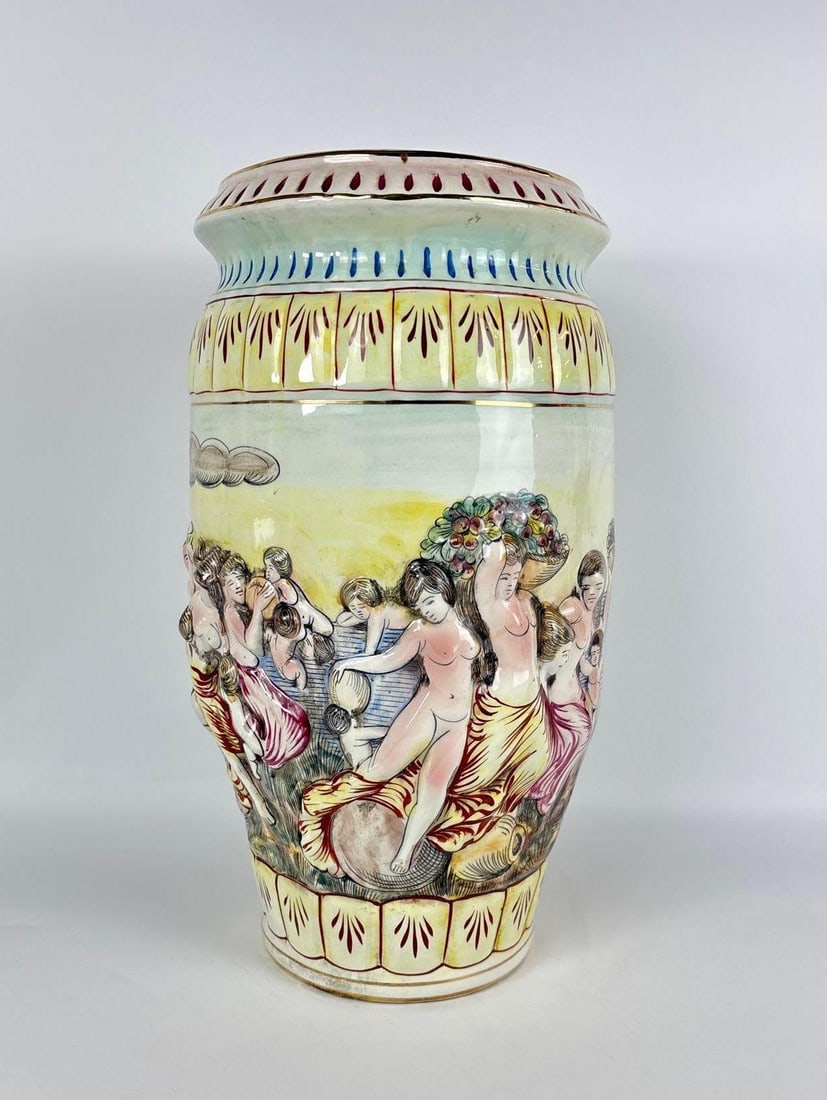 VINTAGE CAPODIMONTE ITALY RELIEF PORCELAIN UMBRELLA STAND (1 of 7)