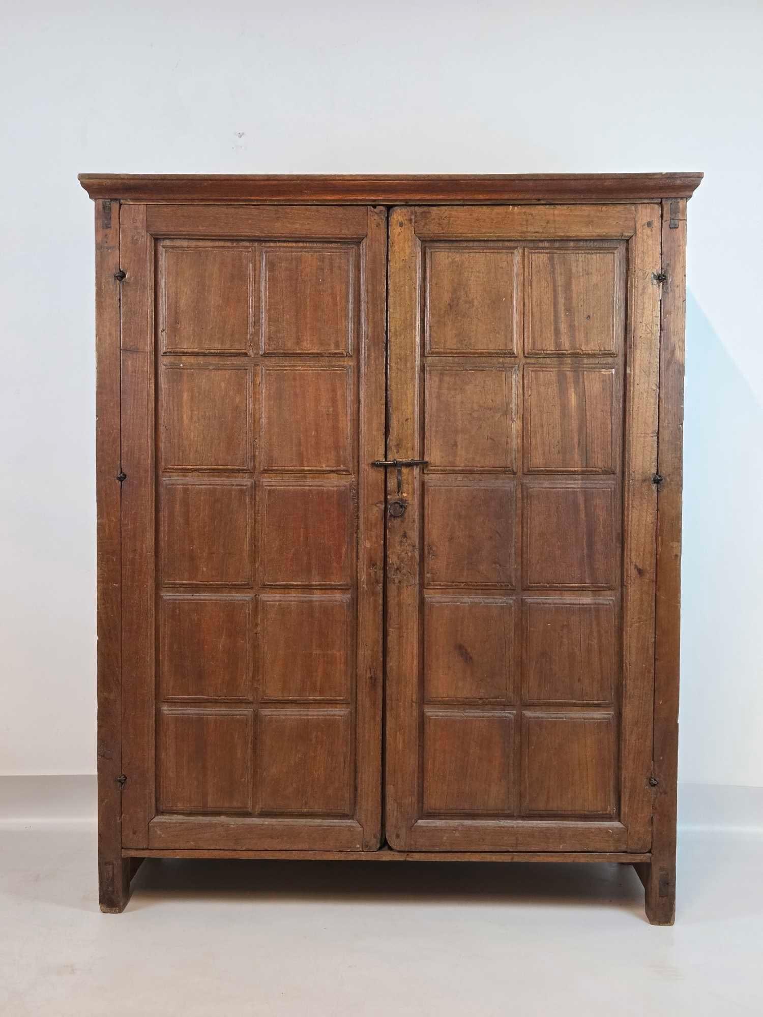 ANTIQUE TWO DOOR RAISED PANEL OAK CABINET (1 of 19)