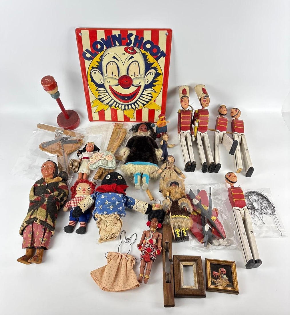 DISCOVERY LOT VINTAGE COLLECTION CARNIVAL GAMES AND MULTICULTURAL DOLLS (1 of 7)