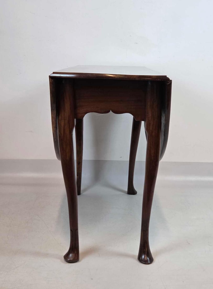 ANTIQUE DROP LEAF GATE LEG TABLE - 10