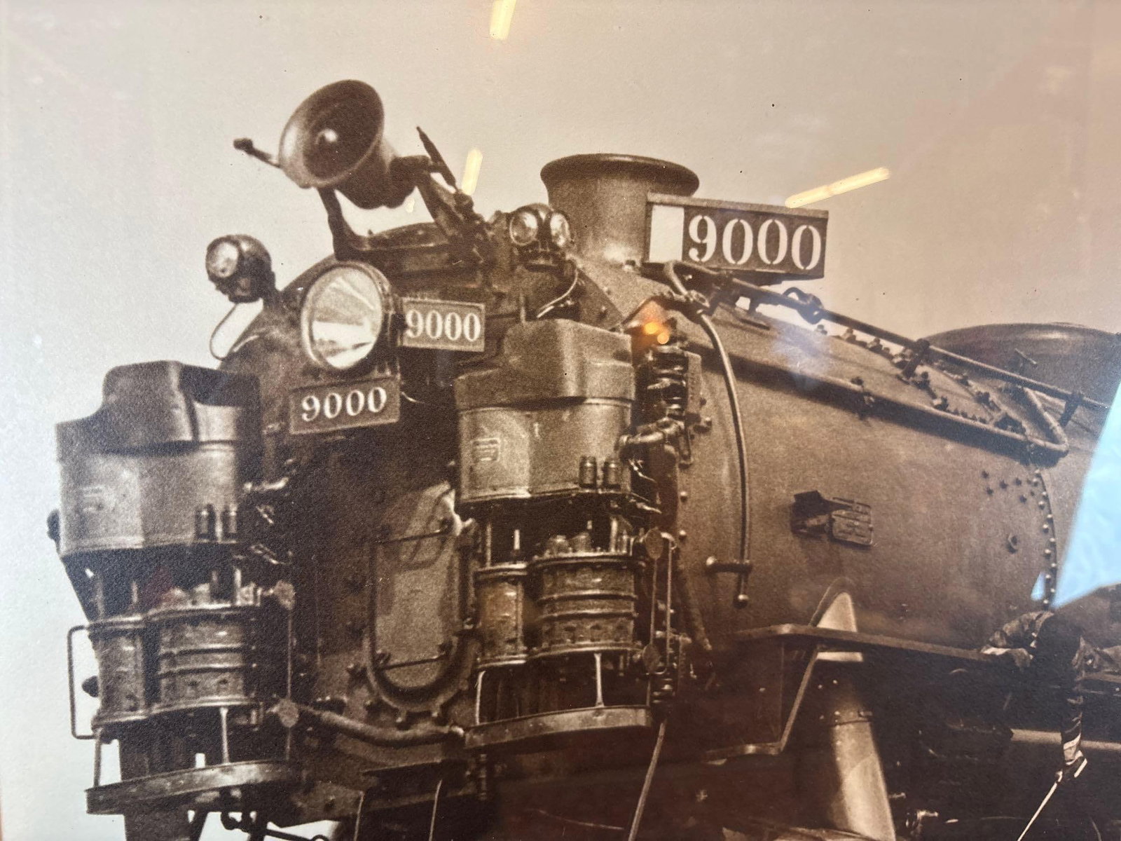 SUPERSIZED UNION PACIFIC 9000 CLASS STEAM LOCOMOTIVE PHOTOGRAPH - 5