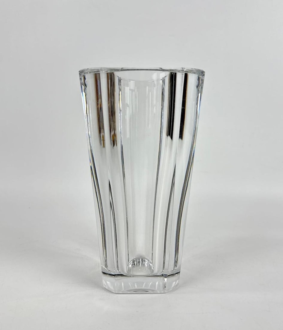BACCARAT FOR TIFFANY AND CO. CLEAR CRYSTAL "DIANE" VASE (1 of 12)