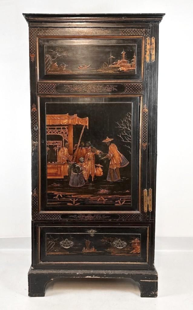 GEORGIAN STYLE BLACK LACQUER CHINOISERIE CABINET ON PLINTH BASE (1 of 12)