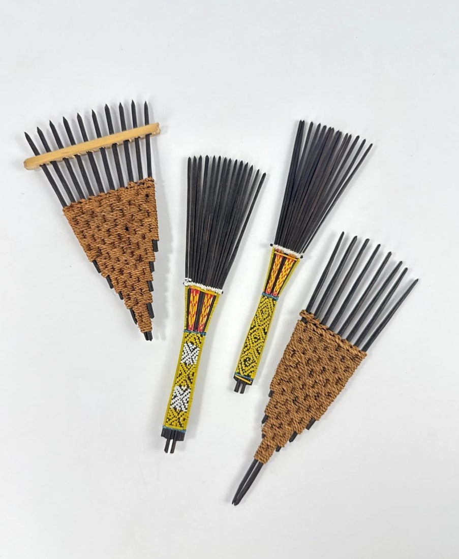 MALTA SOLOMON ISLANDS & TONGA HEAD COMBS (1 of 16)