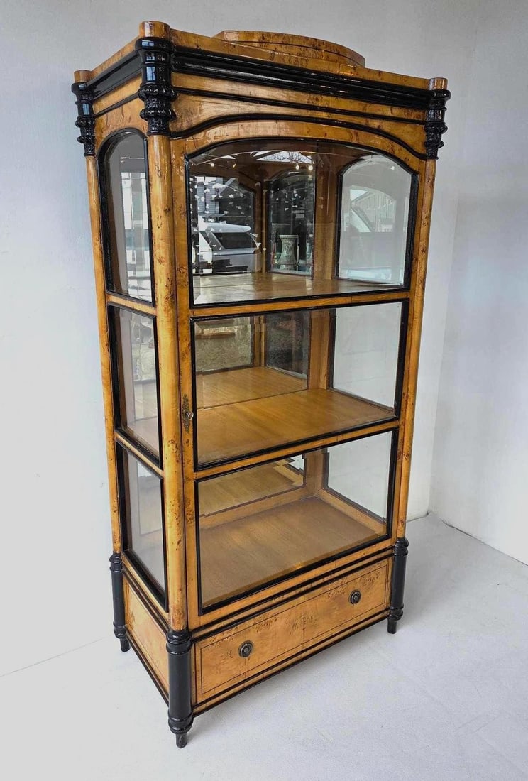 EXCEPTIONAL VINTAGE BIEDERMEIER STYLE BIRCH BURL VITRINE DISPLAY CABINET (1 of 18)