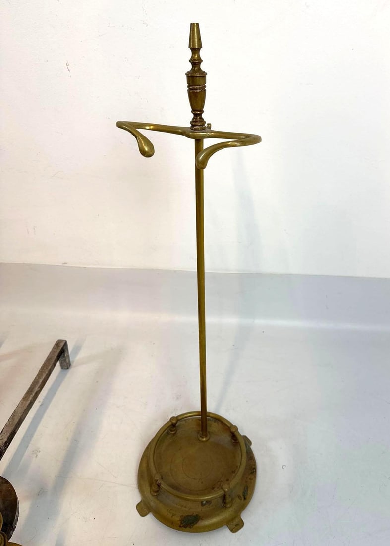 ASSORTED BRASS FIREPLACE ACCESSORIES - 12