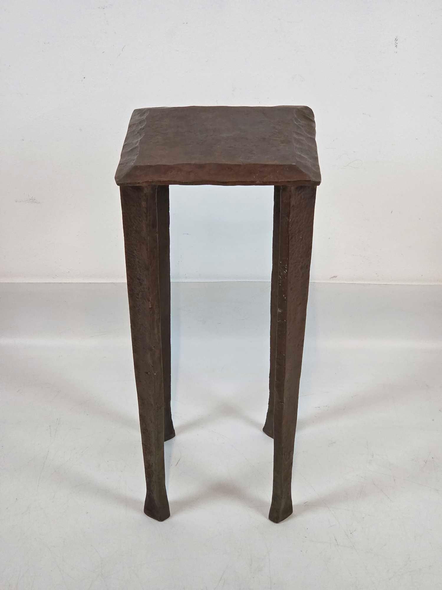 ROBERT FERRARONI BRUTALIST SQUARE SOLID RED BRONZE STAND - 4