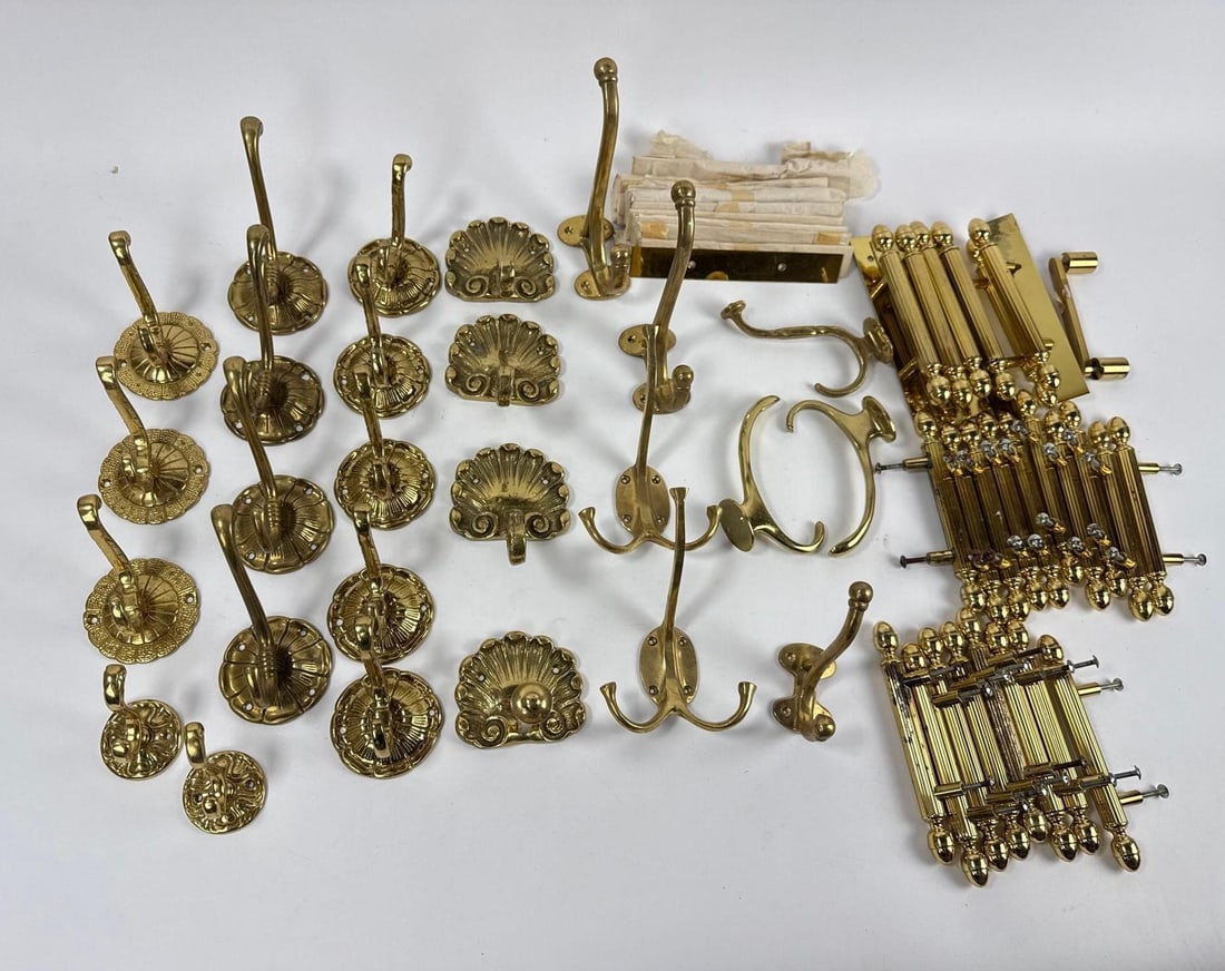 LARGE COLLECTION OF ASSORTED POLISHED BRASS HARDWARE DISCOVERY LOT (1 of 4)