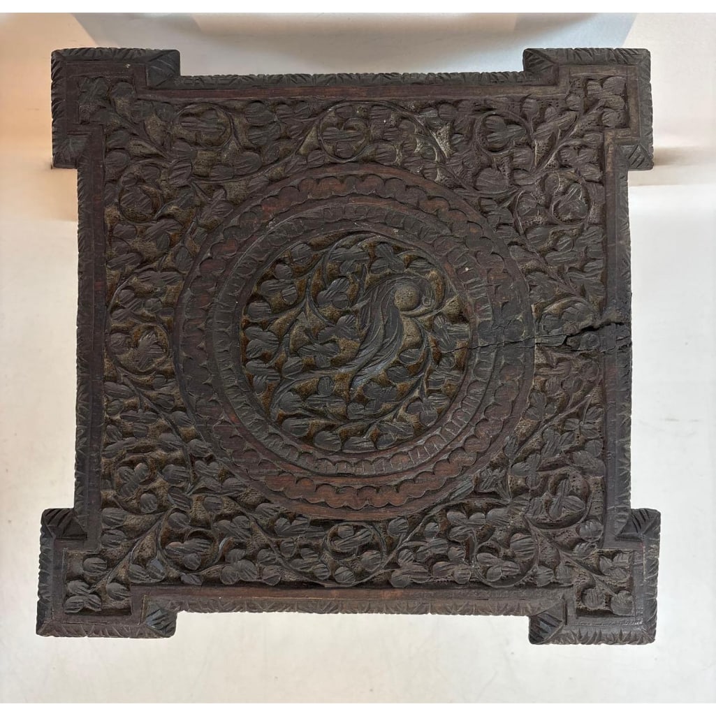 19TH CENTURY ANGLO INDIAN CARVED TABLE - 2