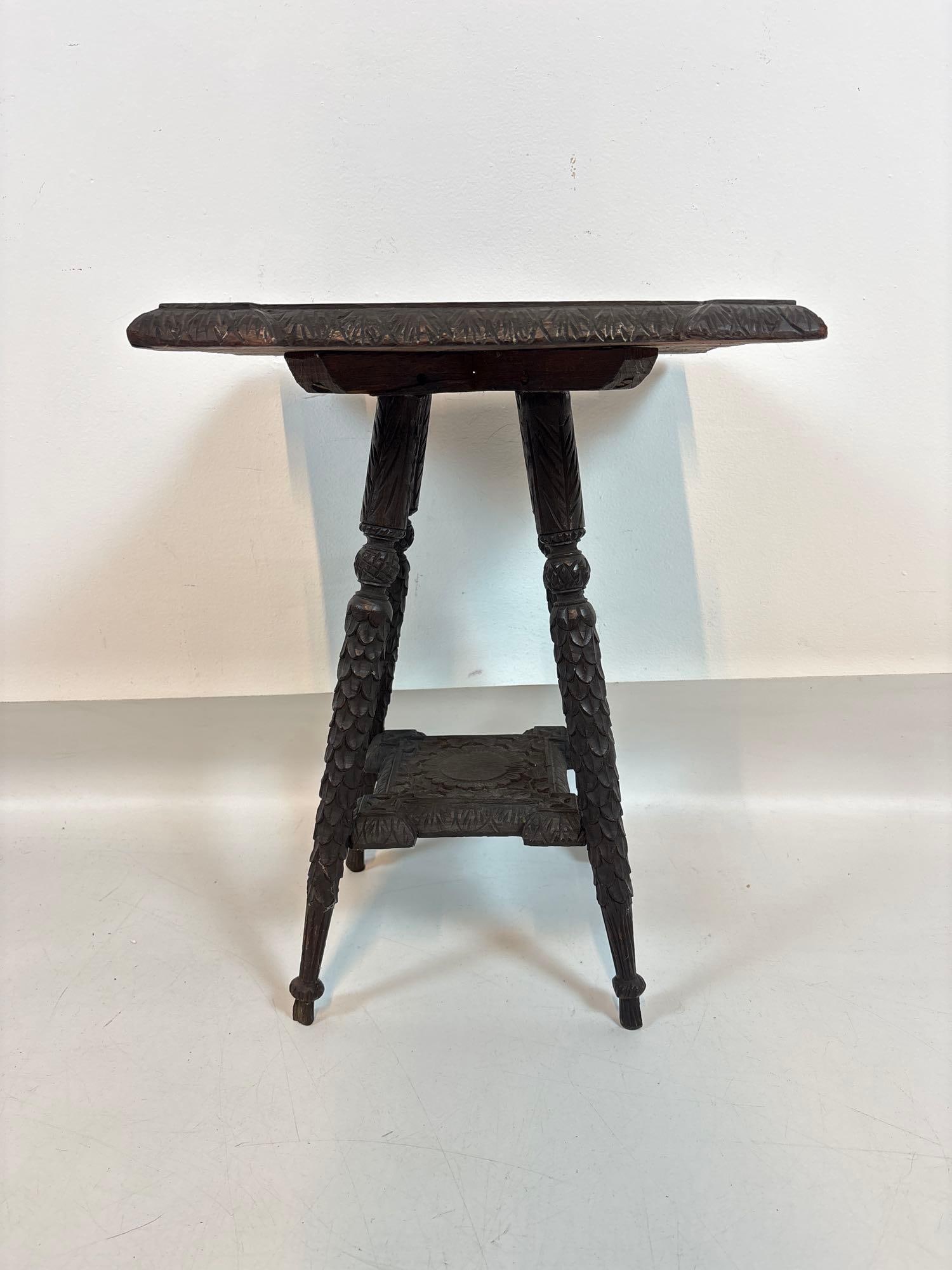 19TH CENTURY ANGLO INDIAN CARVED TABLE - 4