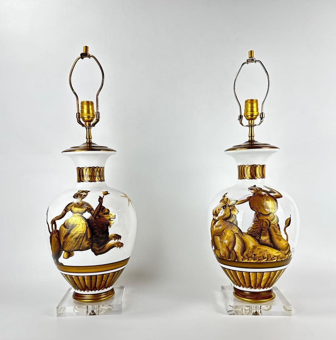 PAIR OF VINTAGE TOMMI PARZINGER MILK GLASS GILT DECOR TABLE LAMPS (1 of 20)