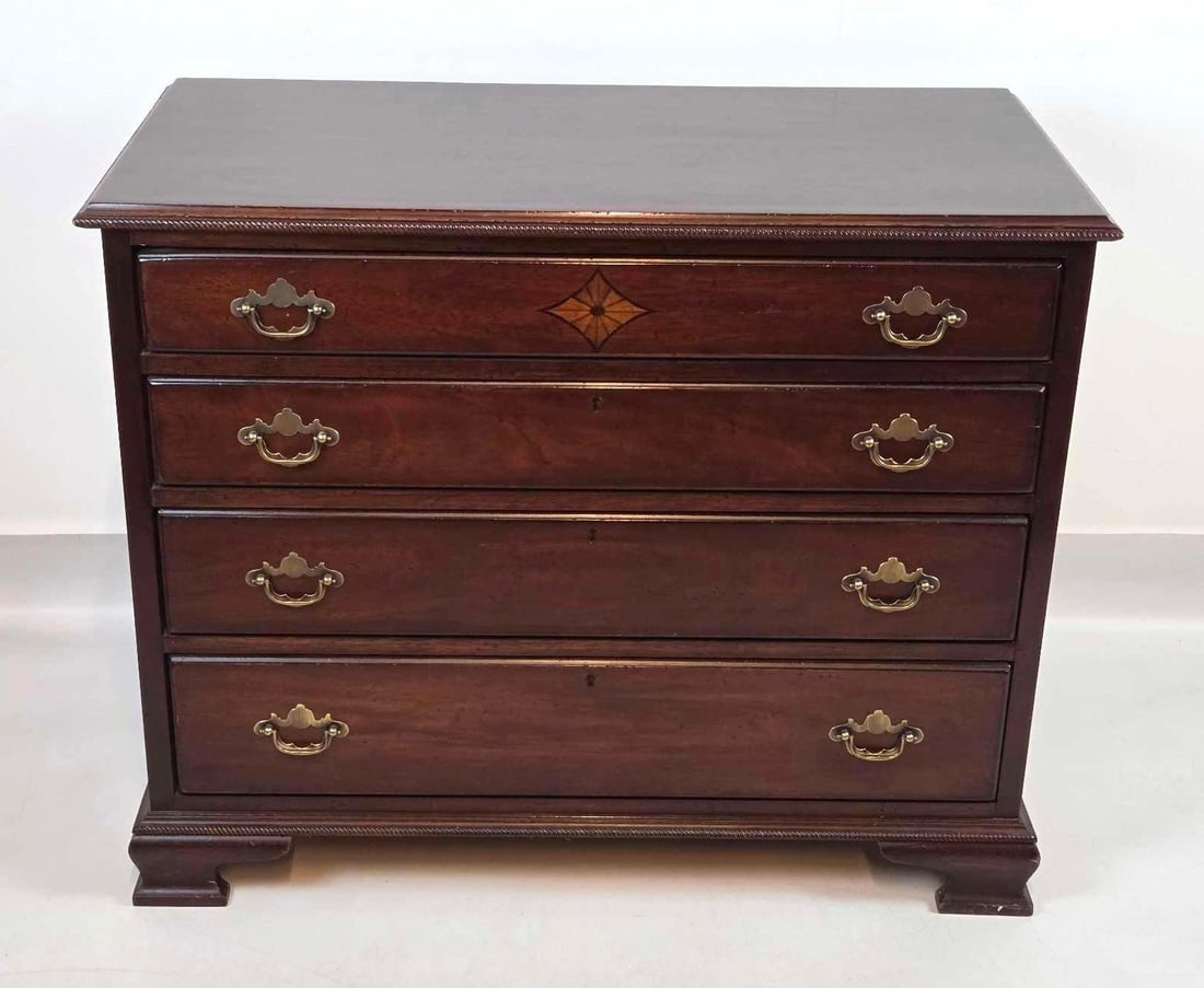 CHIPPENDALE STYLE MAHOGANY BATCHELORS CHEST BY LEXINGTON INDUSTRIES PALMER HOME (1 of 14)