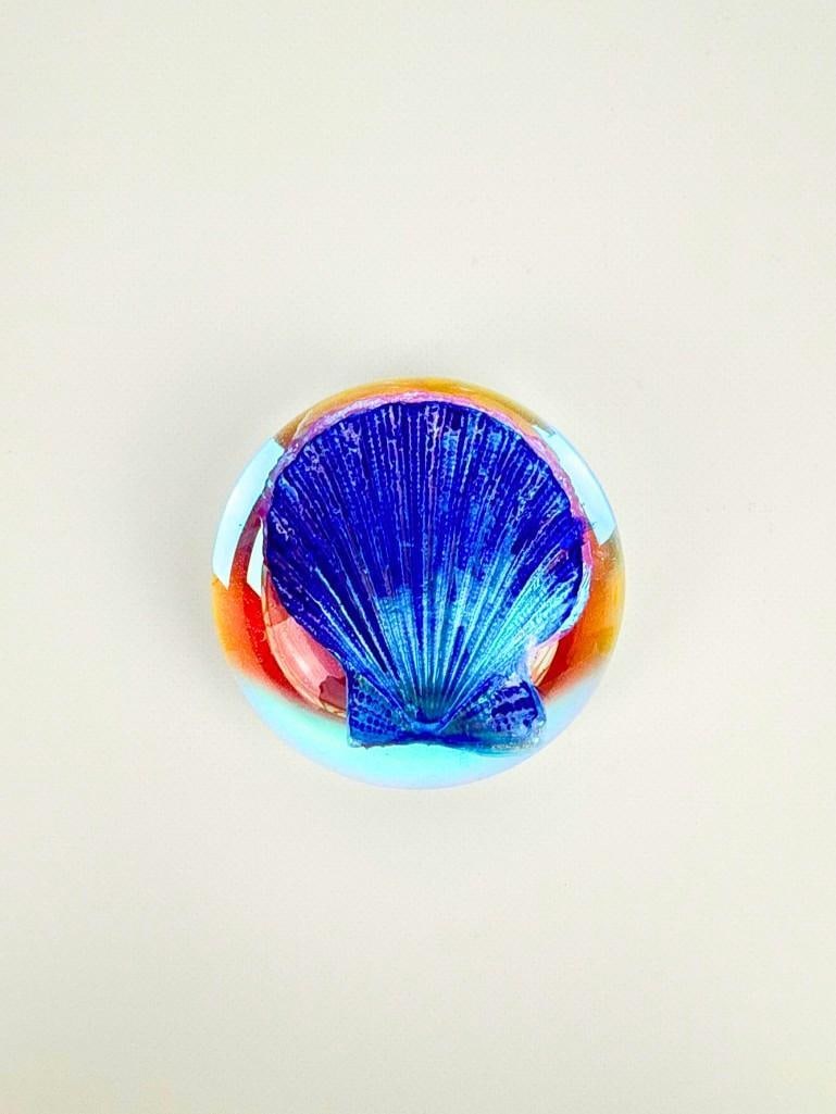 DANIEL OLSHANSKY (DOL) SIGNED IRIDESCENT STUDIO ART GLASS SHELL PAPERWEIGHT (1 of 11)