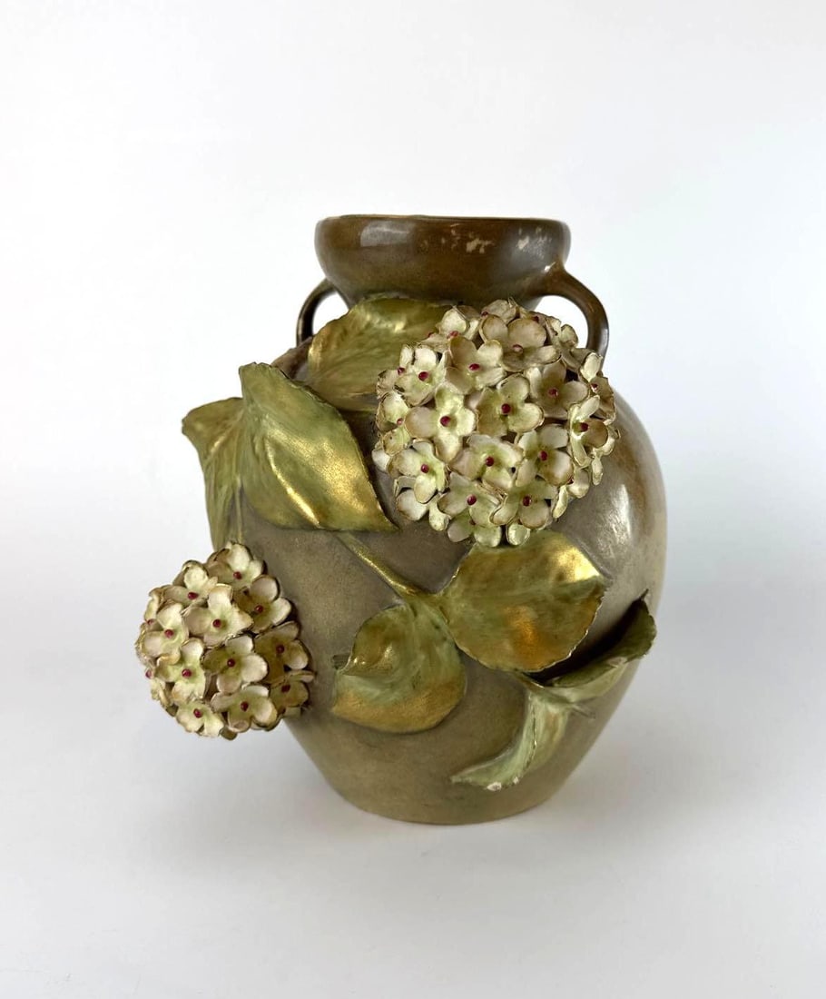 TEPLITZ AMPHORA SIGNED HYDRANGEA VASE - 2