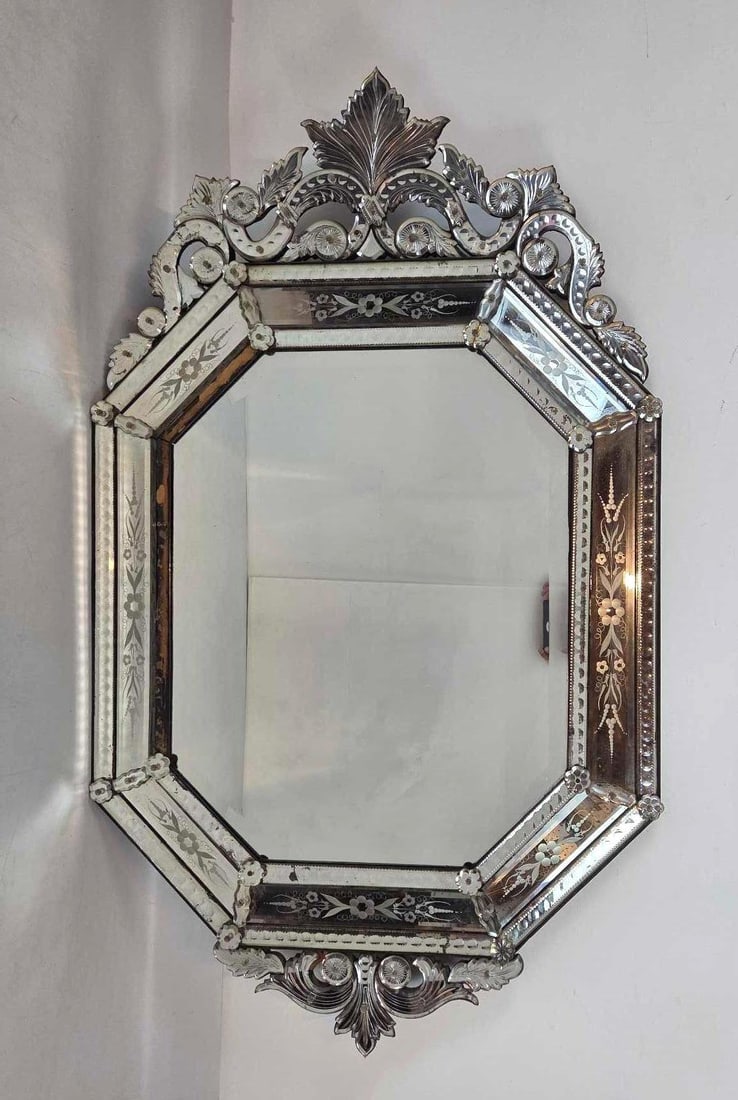LARGE ANTIQUE VENETIAN ETCHED GLASS MIRROR, MURANO OR BAROVIER & TOSO STYLE (1 of 13)