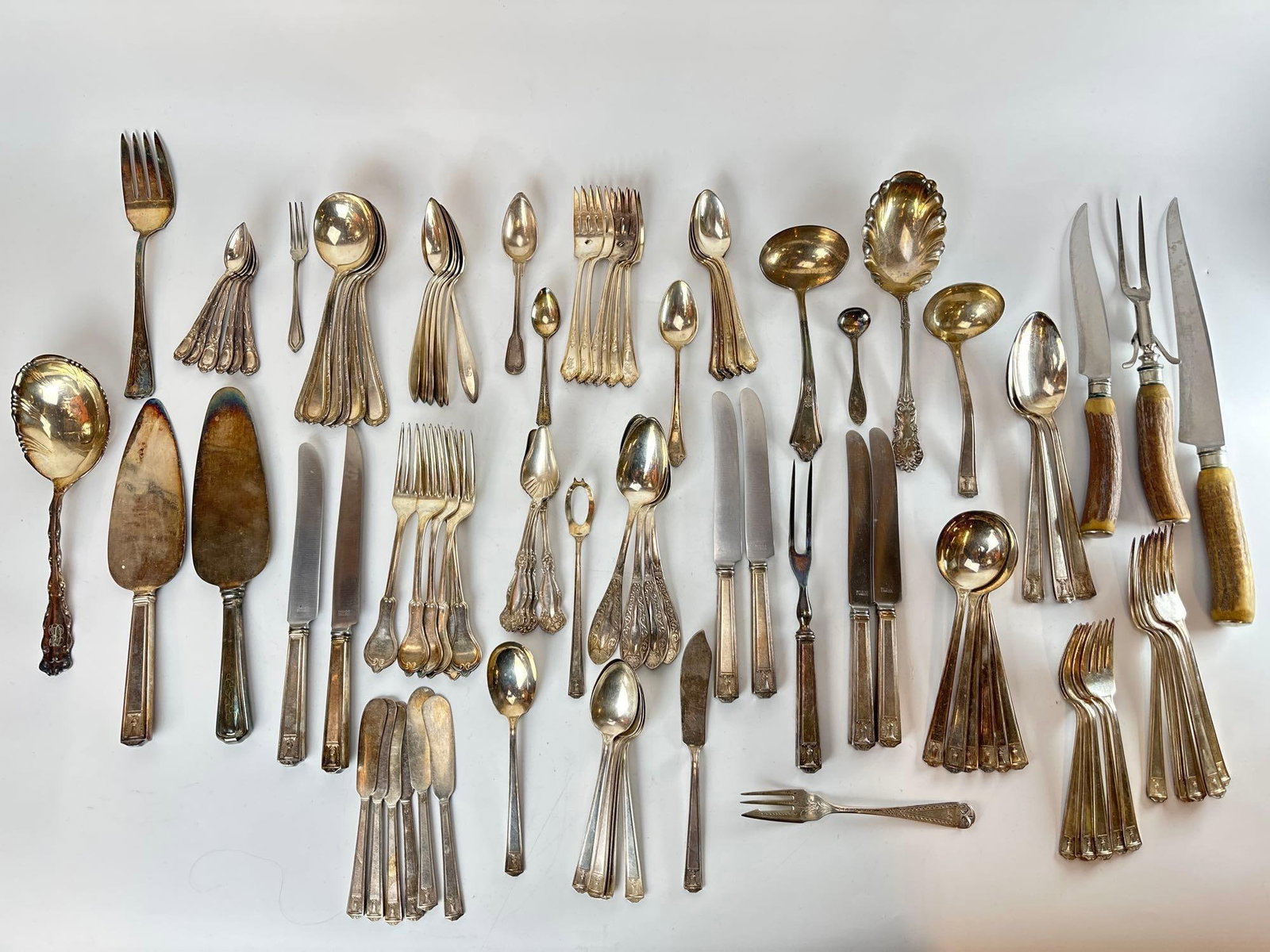 LARGE COLLECTION OF ASSORTED SILVER PLATED FLATWARE (1 of 14)