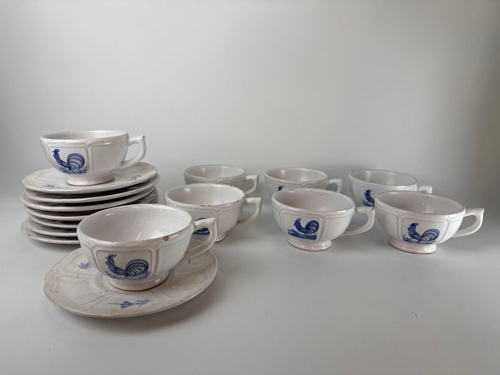 8 HB HENRIOT QUIMPER FOR BARNEYS NEW YORK BLUE ROOSTER CUPS & SAUCERS (1 of 14)