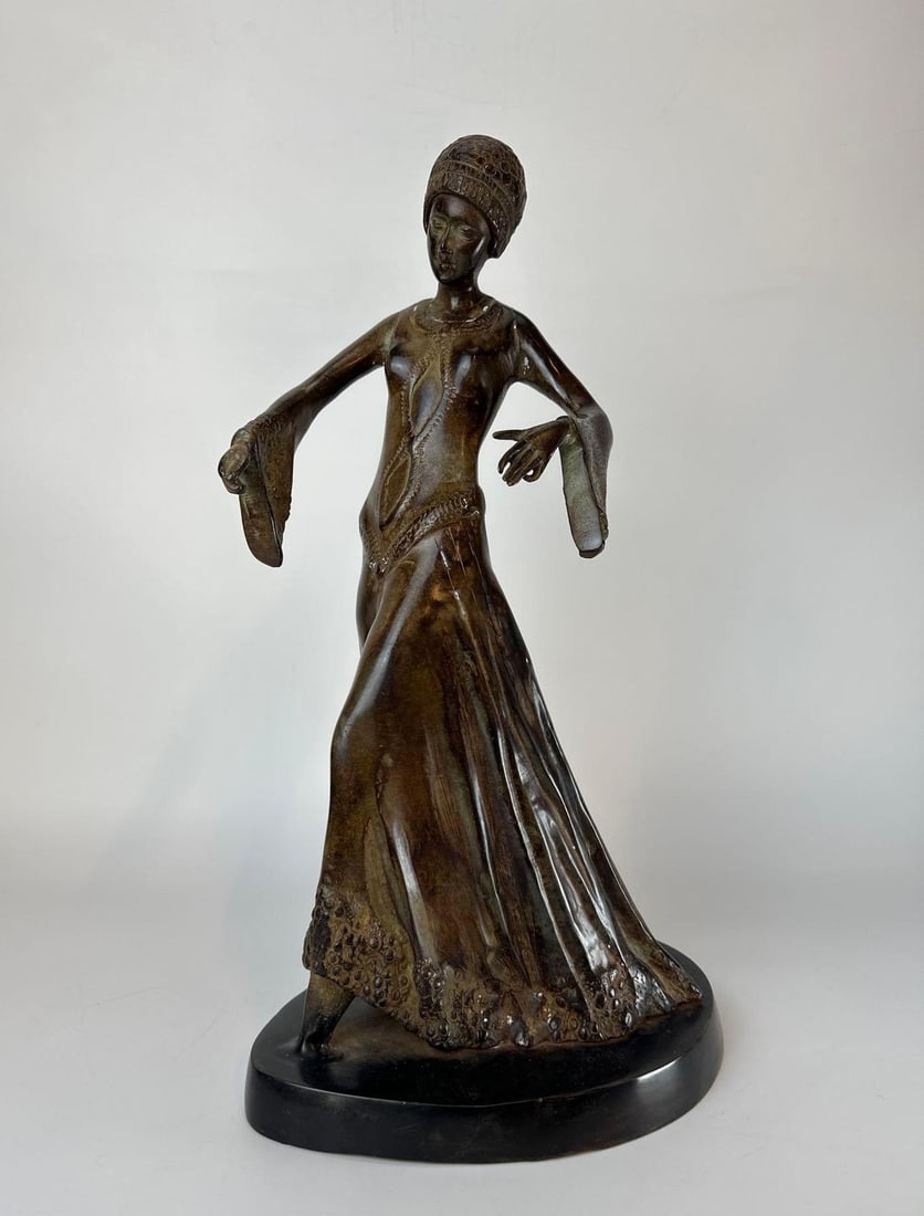 BRONZE ART DECO STYLE DANCER SCULPTURE AFTER DEMETRE CHIPARUS (1 of 11)