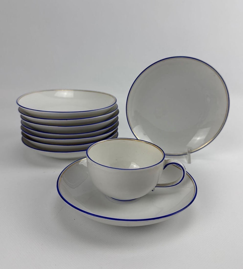 SET OF 8 MEISSEN MONOGRAMMED PORCELAIN CUPS AND 9 SAUCERS MONOGRAMMED (1 of 8)