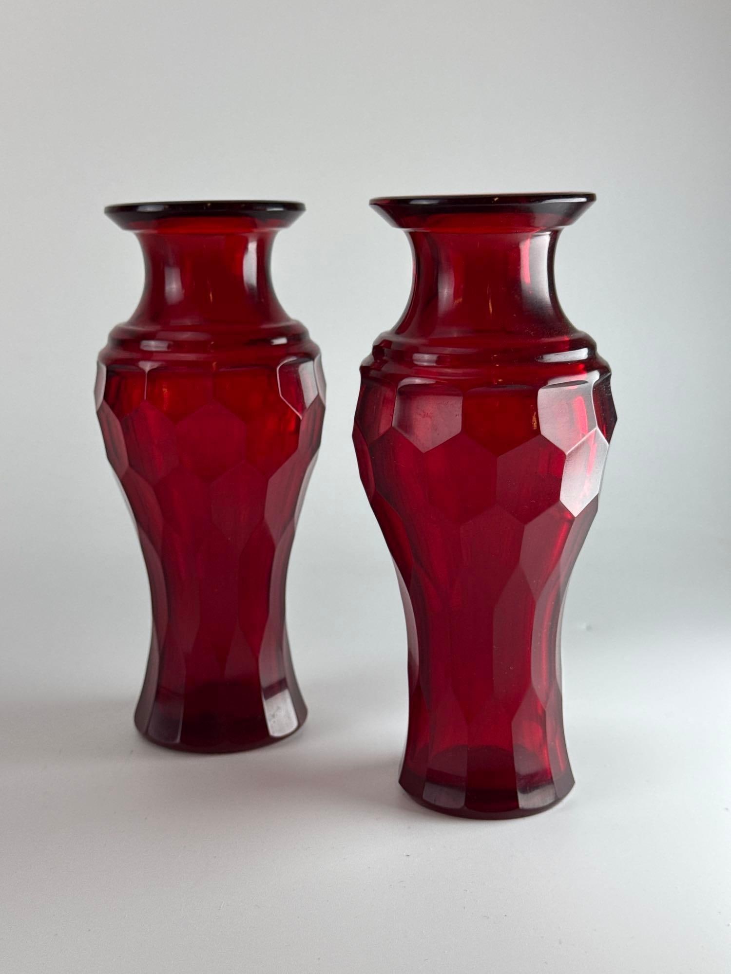 PAIR OF MINIATURE CHINESE RUBY RED PEKING GLASS URNS (1 of 5)