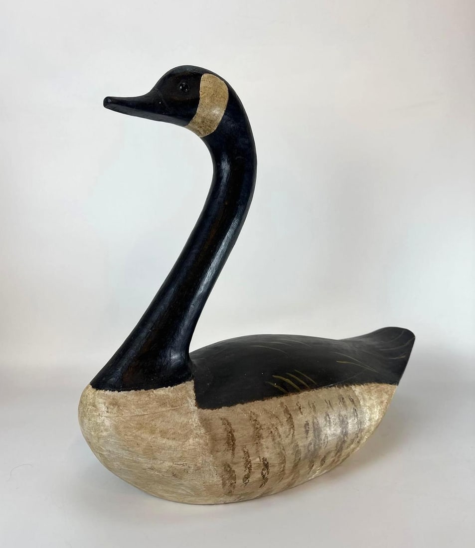 AMERICAN FOLK ART CARVED CANADA GOOSE DECOY, SIGNED JAMES BUTTONOW (1 of 12)