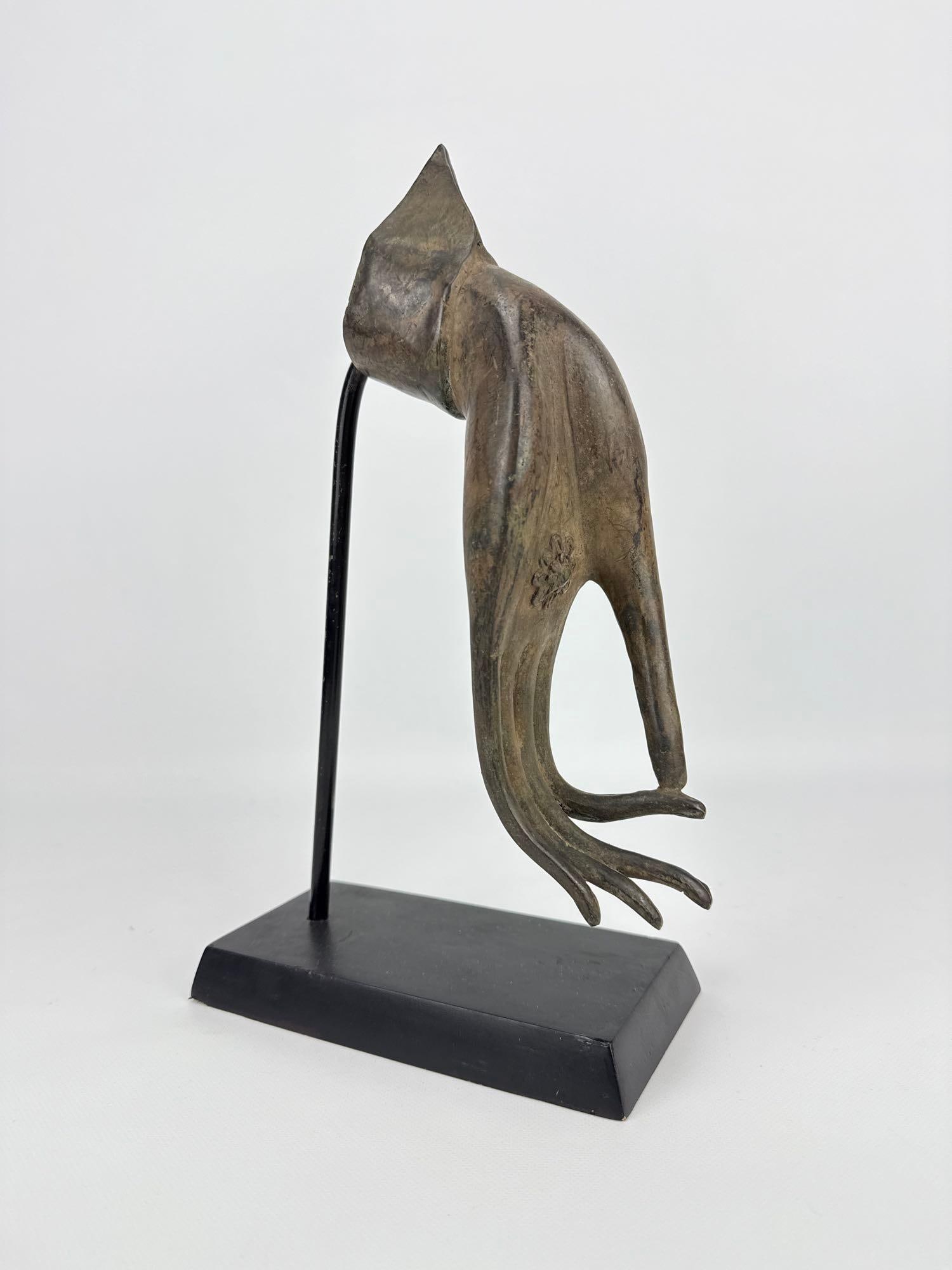 BRONZE CLAD THAI BUDDHA HAND SCULPTURE ON STAND (1 of 11)