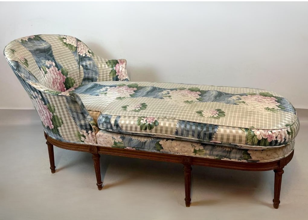 LOUIS XVI STYLE UPHOLSTERED CHAISE LOUNGE (1 of 9)