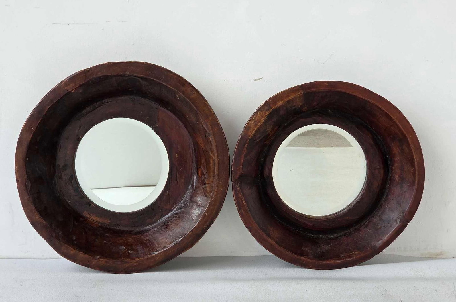 BRUTALIST PAIR OF VINTAGE CARVED WOOD DEEP CHANNEL CONCAVE ROUND MIRRORS (1 of 14)