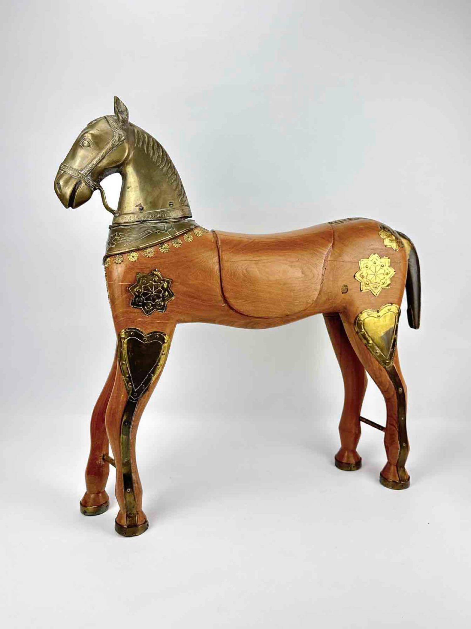 ANGLO INDIAN BRASS MOUNTED WOODEN HORSE SCULPTURE FOLK ART STATUE (1 of 17)