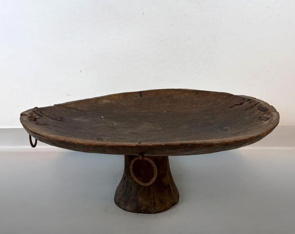 MASSIVE ANTIQUE MOROCCAN BERBER HAND-CARVED WOODEN TAZZA WITH IRON RINGS(1 OF 3) (1 of 11)