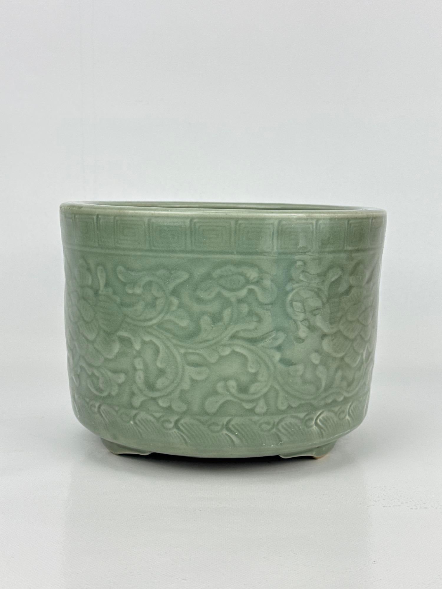 ANTIQUE CHINESE LONGQUAN CELADON GLAZED CERAMIC INCENSE BURNER (1 of 7)