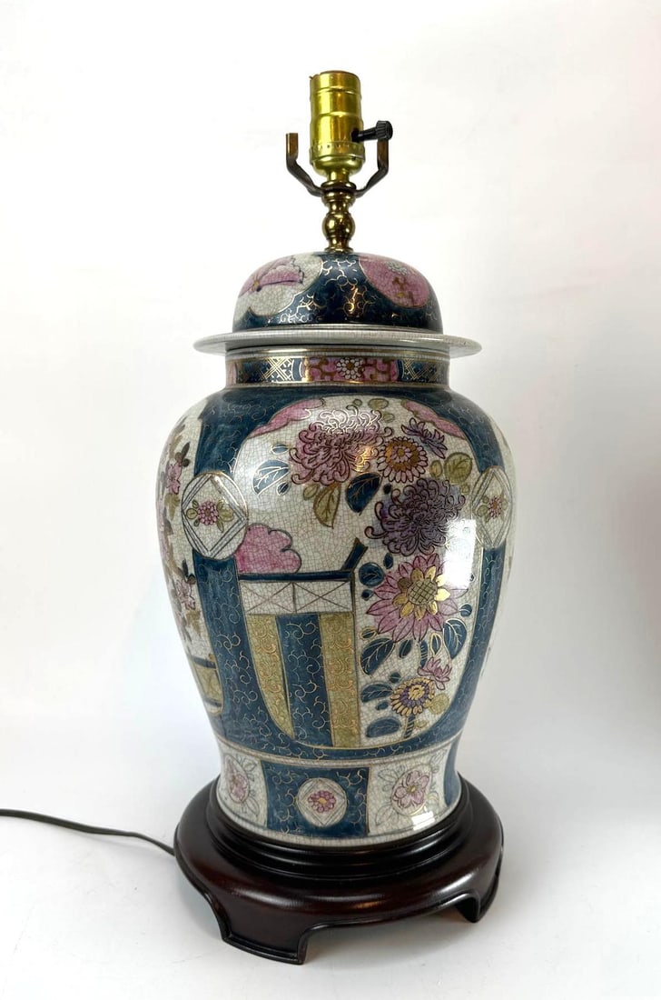 VINTAGE CHINESE FAMILLE ROSE IMARI STYLE CERAMIC GINGER JAR LAMP (1 of 10)