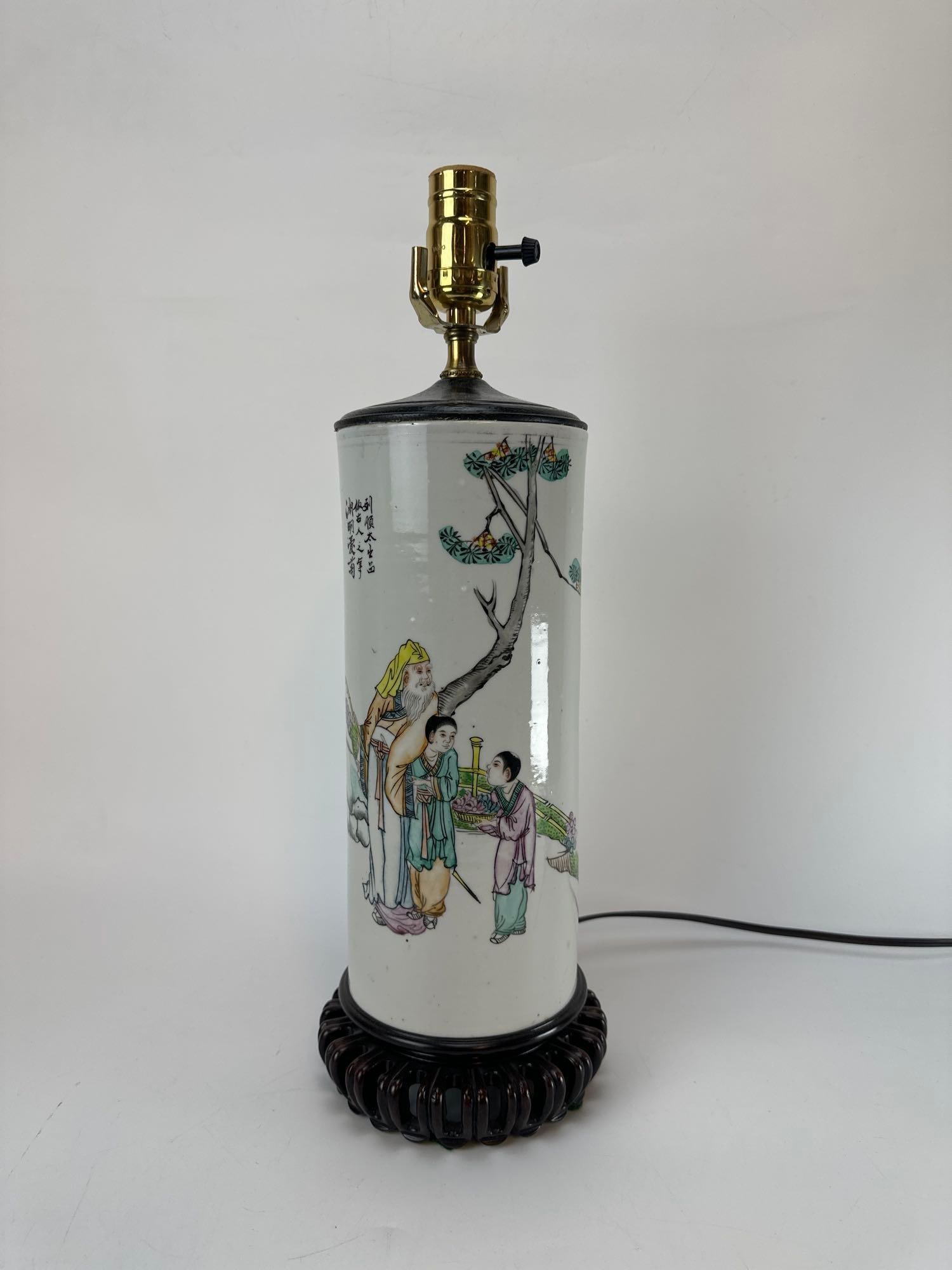Chinese Porcelain Hat Lamp (1 of 9)