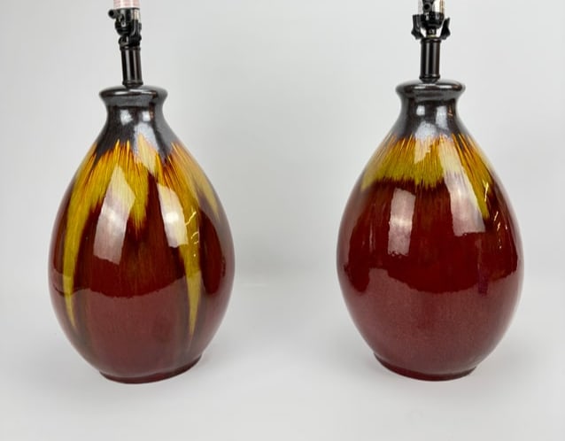 VINTAGE PAIR OF FIRE OMBRÉ CERAMIC TABLE LAMPS (1 of 9)