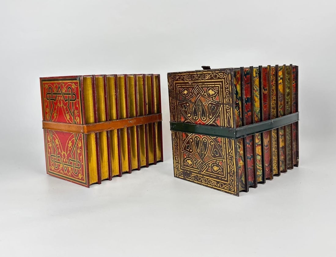 PAIR OF HUNTLEY & PALMERS BOOK STACK BISCUIT TINS, EX PHILLIPS (1 of 9)
