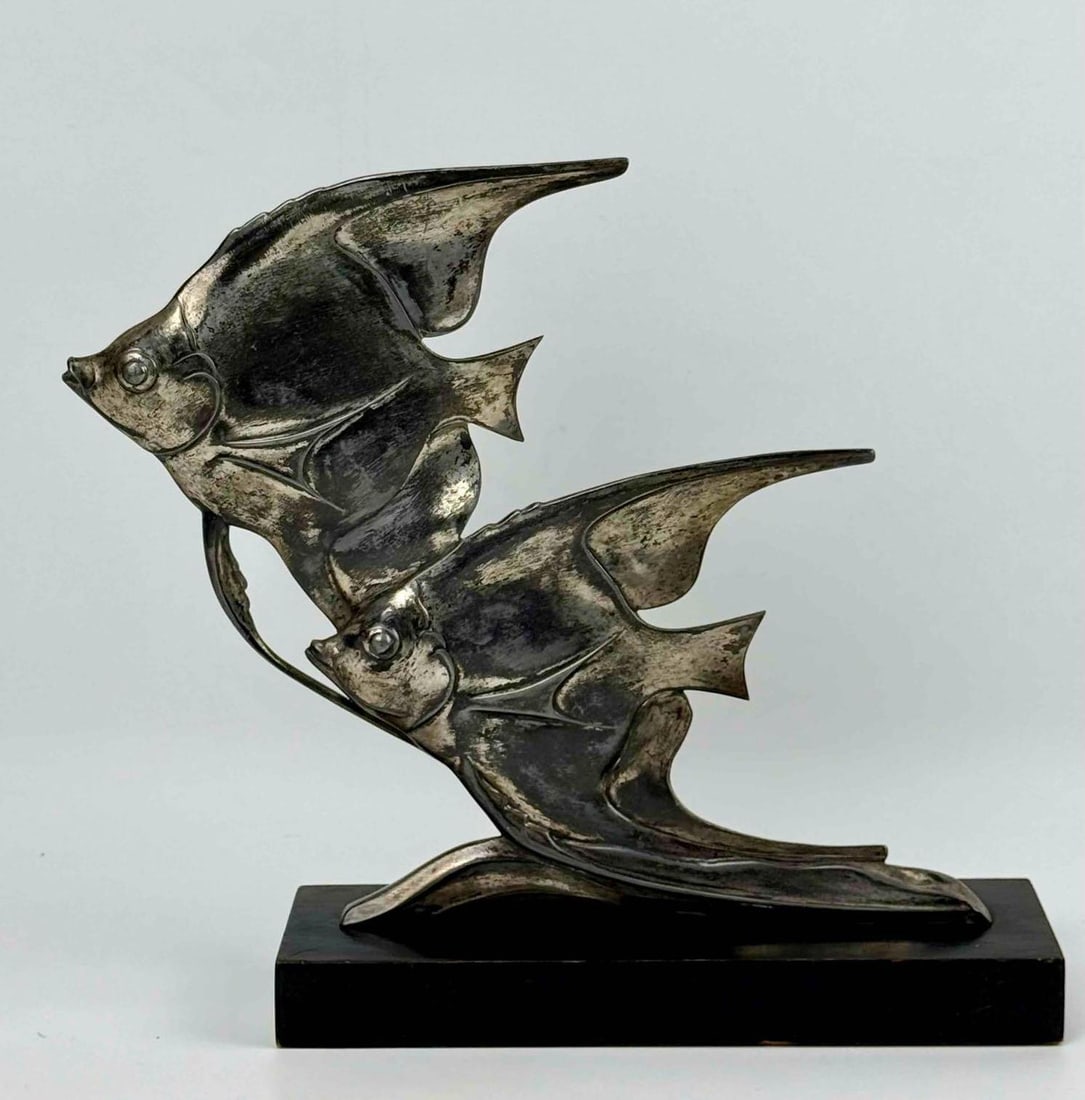 MIDCENTURY MODERN CHROME AND BRASS METALLIC ANGELFISH SCULPTURE (1 of 10)